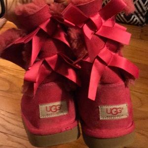 Hot pink short Bailey Uggs